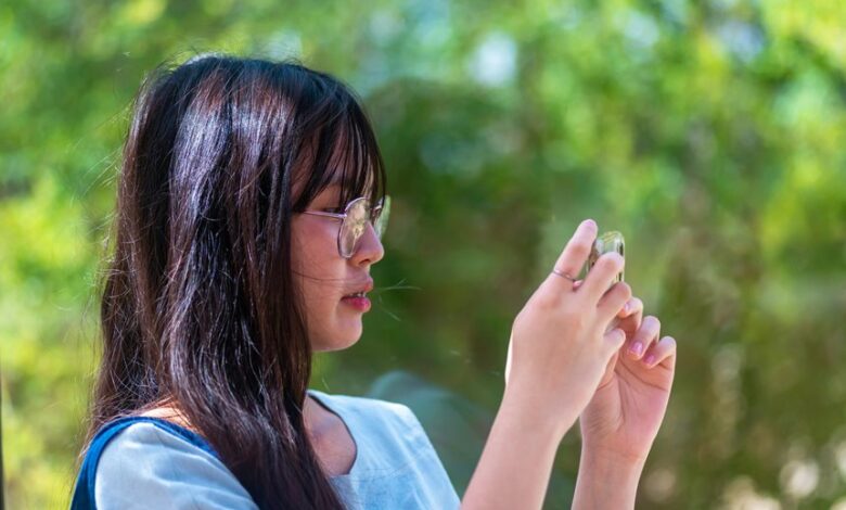 social media profile discovery hub